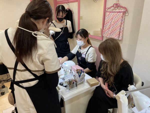 福岡アンドネイルのネイル練習会