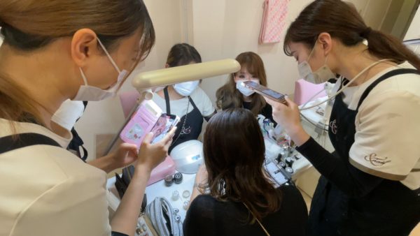 福岡アンドネイルのネイル技術向上のためのトレーニング