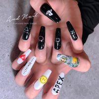 個性が際立つプレステネイル。ジェルチップ使用。