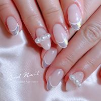 縁どりフレンチネイル