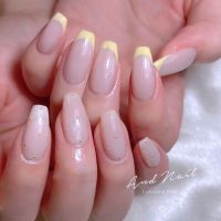 イエローフレンチ・アシンメトリーネイル