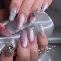 癒しのマグネットネイル