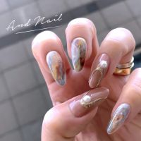 大人のニュアンスネイル