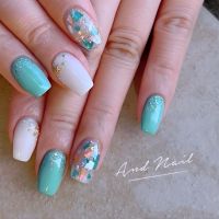 春夏 爽やかカラーシェルネイル