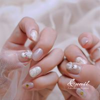 上品でガーリーな3Dネイル♡指先にちょこんと癒しをのせて、大人可愛いを手に入れて。