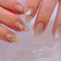 ナチュラルだけどしっかり可愛い、そんな“ちょうどいい”ネイルです。