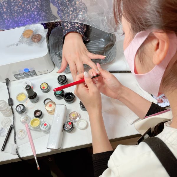 福岡アンドネイルのネイリスト